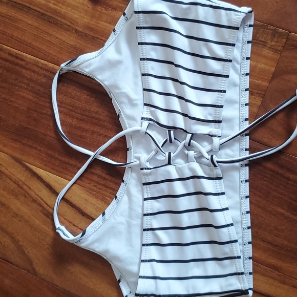 Striped bikini top size M - Picture 3 of 6